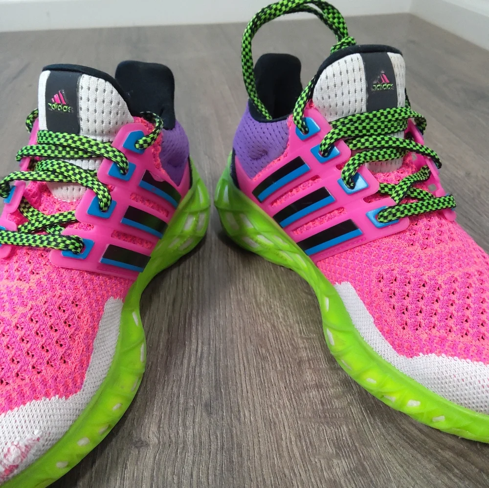 Adidas Ultraboost Web DNA J Youth Size 5 Pink/white/green With Box! - Picture 7 of 9